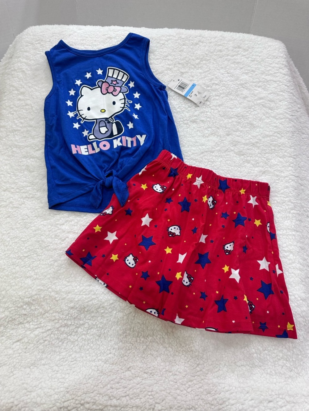 Girl’s Hello Kitty Skirt Set